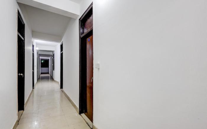 Hotel O Sector 4 Manraj Complex Gurugram