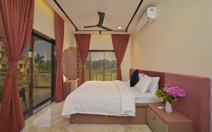 5 BHK Lilac with TURF