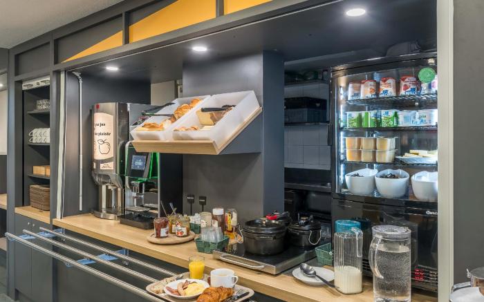 B&B HOTEL Laval Change