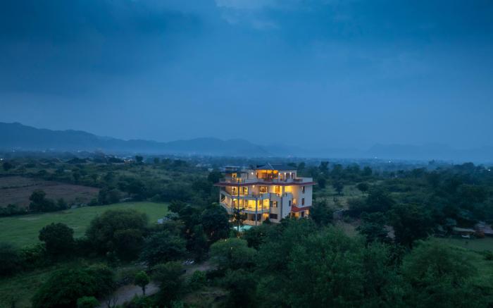 Dilip Niwas Luxe Stay 