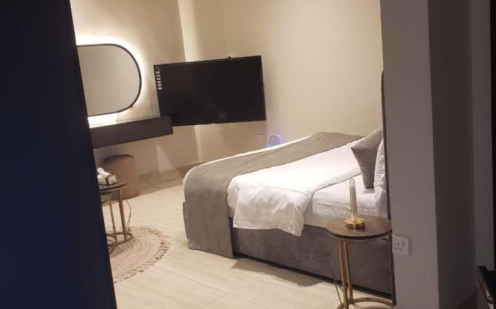 Diyar Studio Cozy  w/Swimming Pool -Al Hamra-107 B