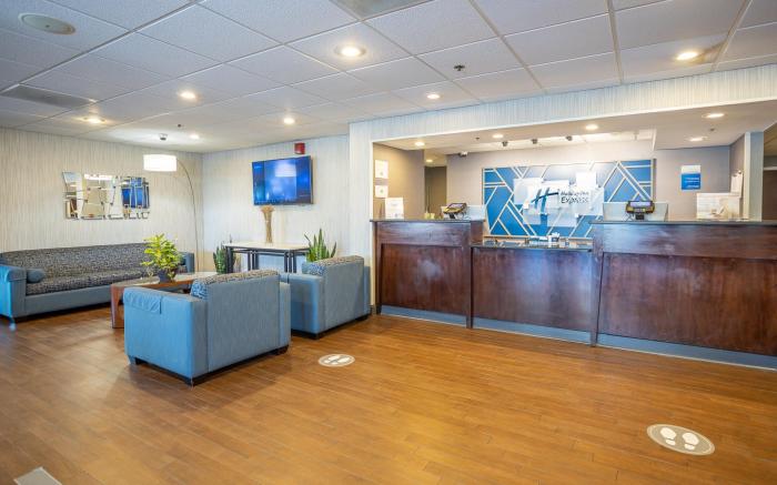 Holiday Inn Express Newark Airport Elizabeth By IHG