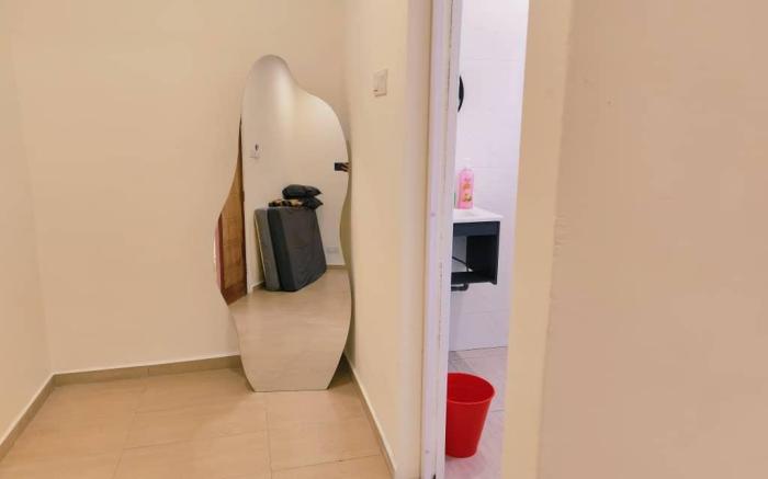 Indahpura Kulai P647 17pax 4BR double Story House