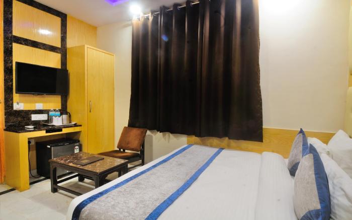 Hotel Karlo castle by ST