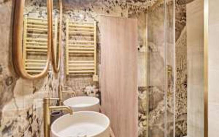 2BR with AC • Canal Saint-Martin