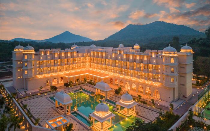 Wyndham Grand Udaipur Fateh Sagar Lake