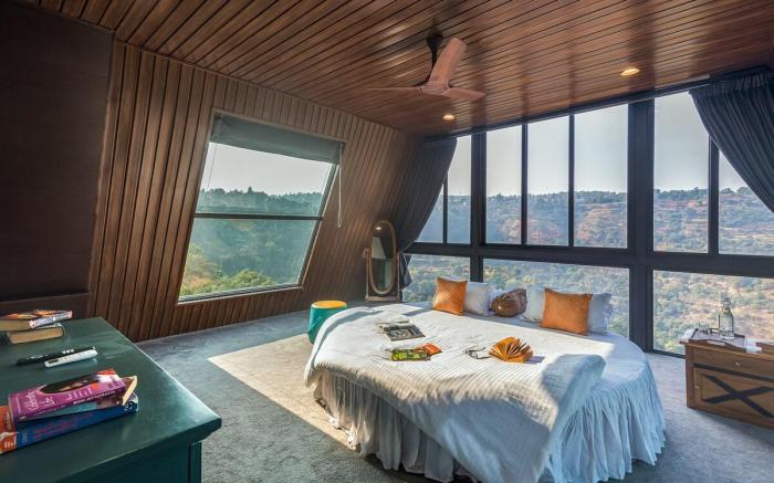 SaffronStays A Vantage -5BHK Stunning Valley Views