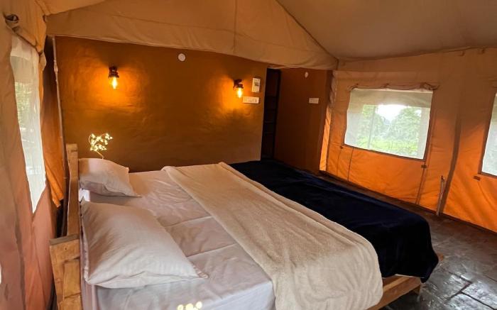 H2H- Riverside Lux Tent in Himalayas by Homeyhuts