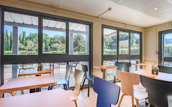 B&B HOTEL Nimes Caissargues