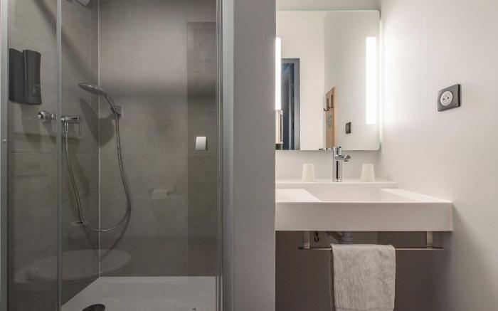 B&B HOTEL Nimes Caissargues