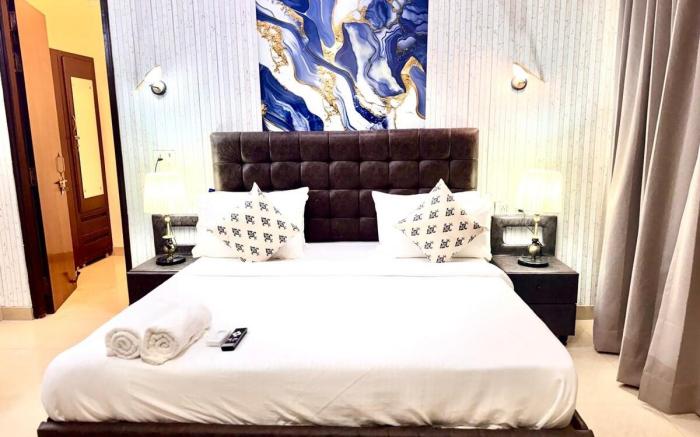 Fortune Home Service Apartment 3BHK, Sec-72, Noida