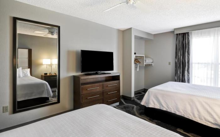 Homewood Suites by Hilton Phoenix-Biltmore