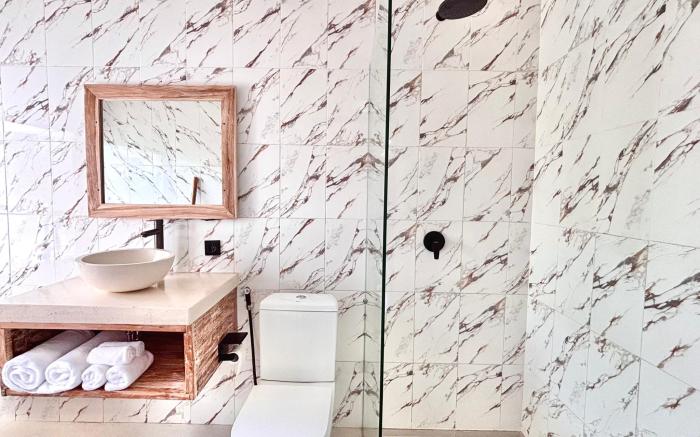 Marigold Villa: 2-Bedroom Villa with Private Pool