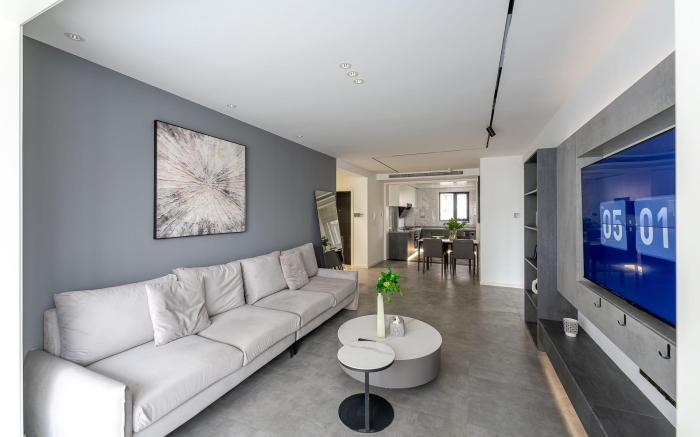 Best Seller Family Suite with Shanghai Tower View