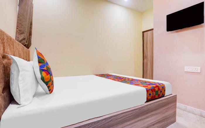 FabHotel Royal Rose Residency