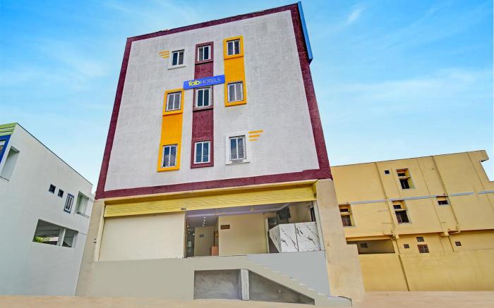 FabHotel Srikara Grand Luxury Rooms