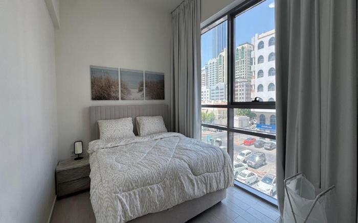 Luxury 1-bedroom fully furnished Lifeline apartmen