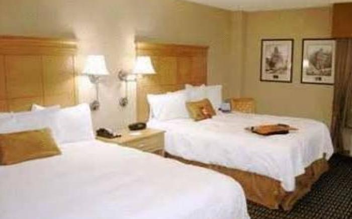 Hampton Inn & Suites Albany Downtown