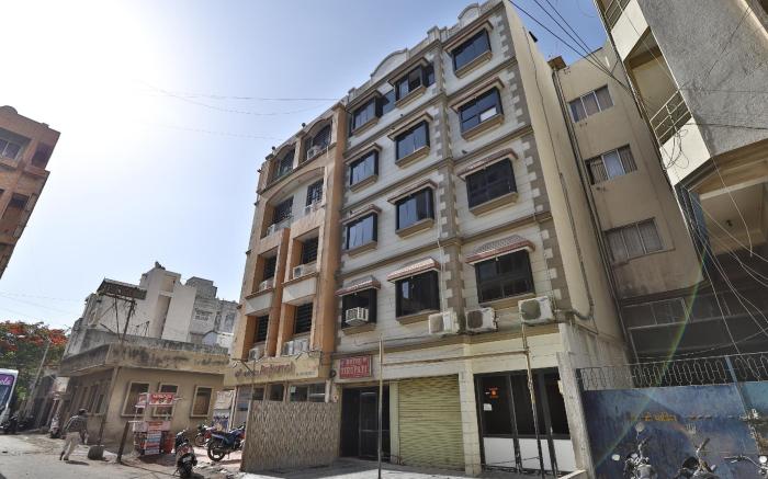 SPOT ON 40871 Hotel Tirupati