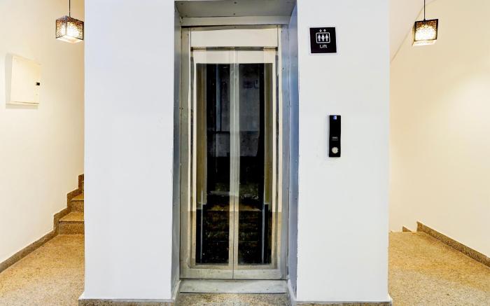 Super Townhouse Sector 53 Golf Course Road