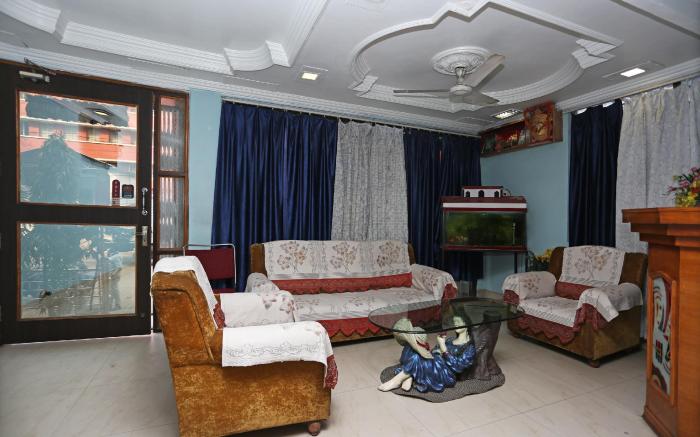 OYO 11682 Hotel Rp International