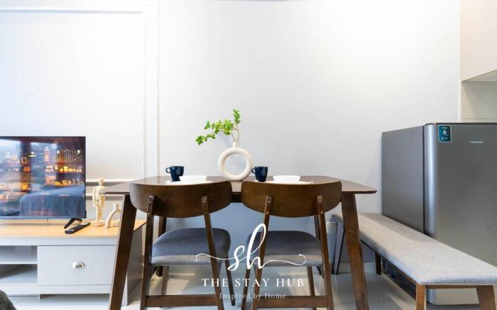 Modern Luxury Studio_KLCCview_Pool_MajesticGen213A