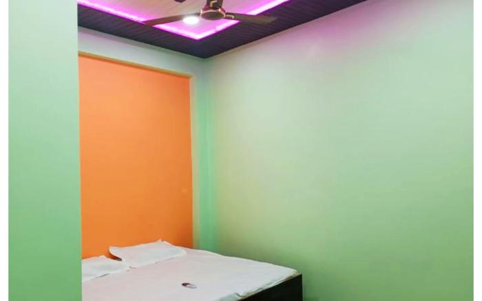 Hotel Vande Bharat Guest House Varanasi