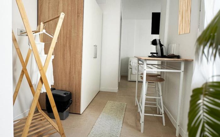 Costa by Hawkins Algeciras -Interior 2B