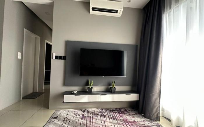 Urban stay @vista sentul free motorbike ride