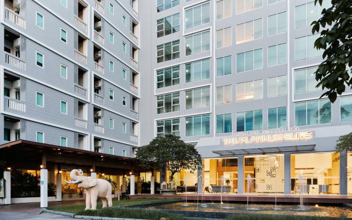 The Platinum Suites Bangkok by Dancenter