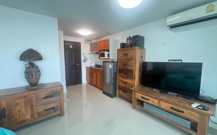 Bangsaray Beach Condo (B220) บางเสร่ บีช