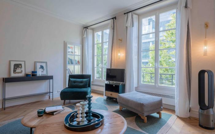 Charming setting just a stone's throw from Place V