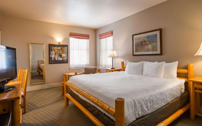 Best Western Plus Plaza Hotel