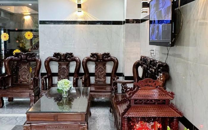 Victory Hotel 153-155