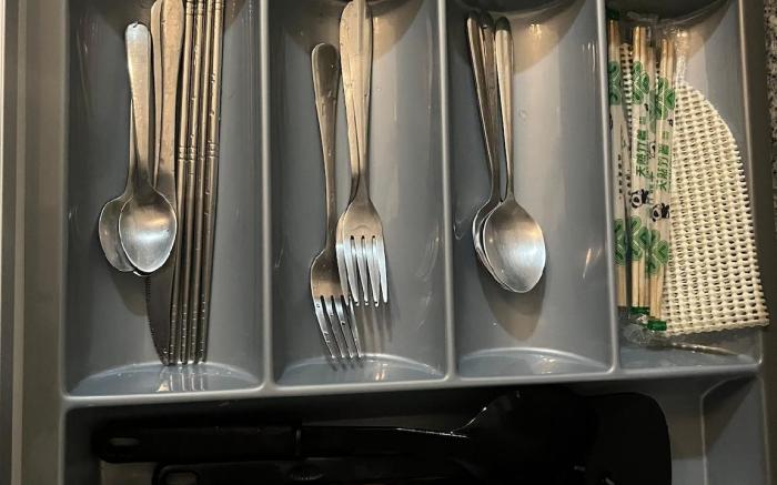 Modern condo, (3) min walk to Ayala, near IT Park