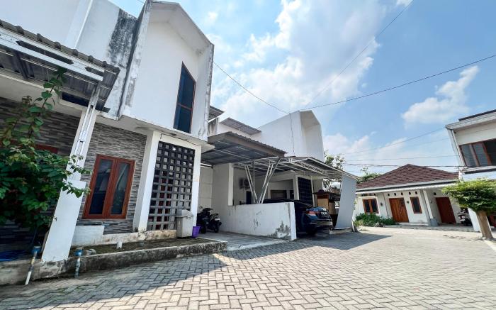 Omah Ambarrukmo Homestay Jogja
