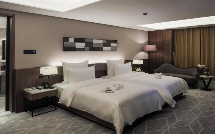 Chongqing The Lotus Hotel