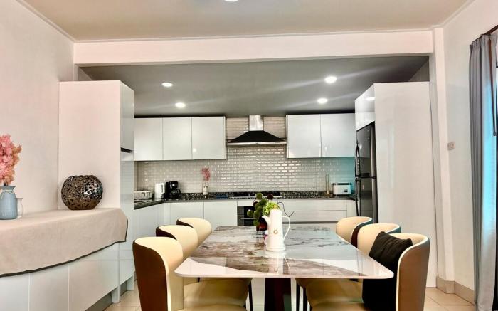 H7中天海滩50米台球桌 泡茶桌 游戏机 泳池独栋别墅 4卧4卫6床