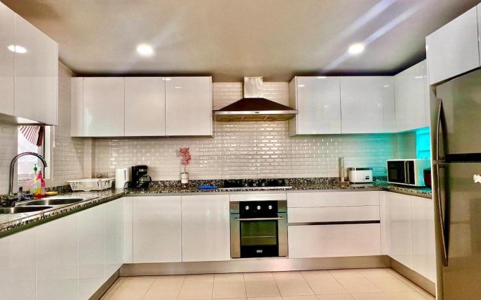 H7中天海滩50米台球桌 泡茶桌 游戏机 泳池独栋别墅 4卧4卫6床