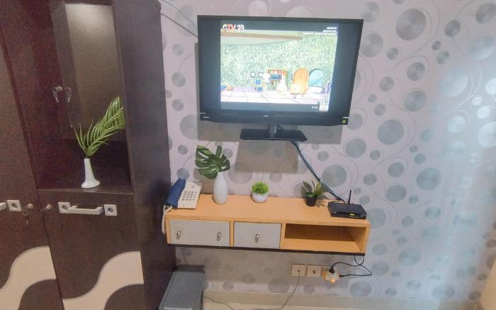 Studio (No Kitchen) Tamansari Papilio By Travelio