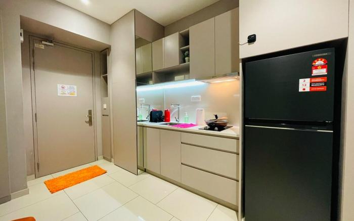 Hill10 Residence I-City by DeUrban HH3401