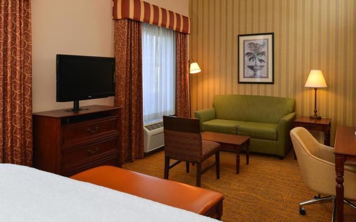 Hampton Inn & Suites Albuquerque Coors Road