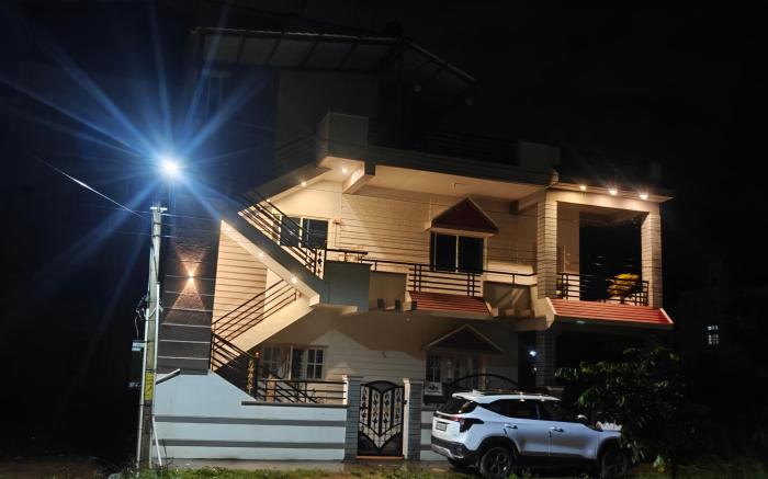 Happy Holiday service apartment