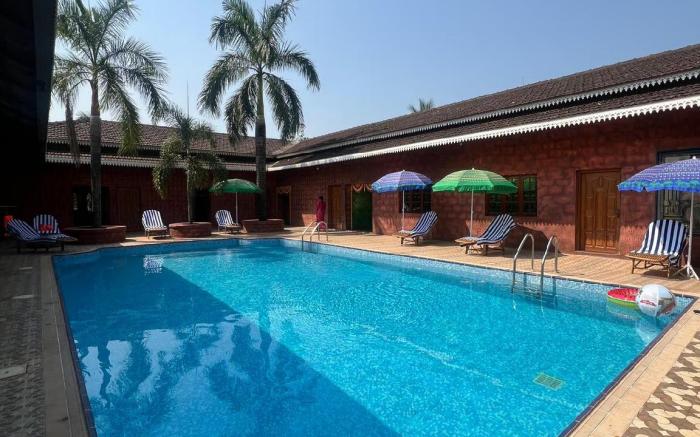 Benzy Palace Resort Murudeshwar Karnataka