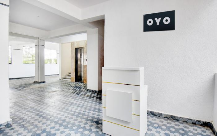 SPOT ON Hide Away Inn