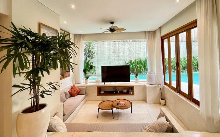 Alegria de la Vida _ 3BR Villa Near Canggu Beaches