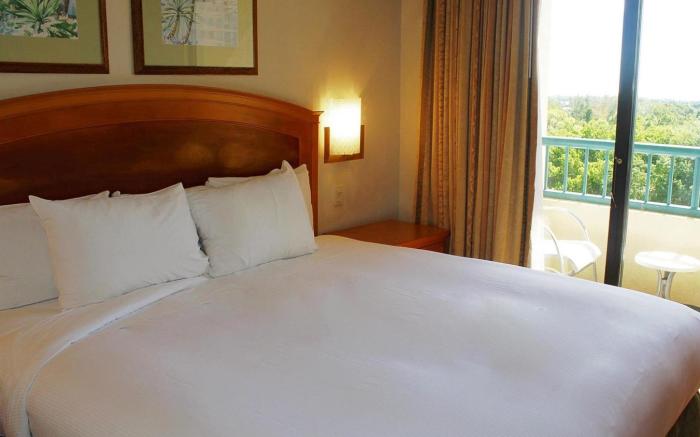 Hilton Boca Raton Suites