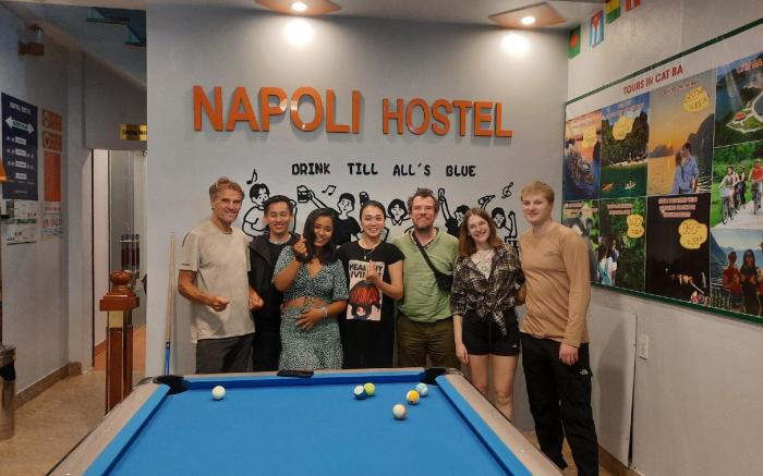 Napoli Hostel Cat Ba