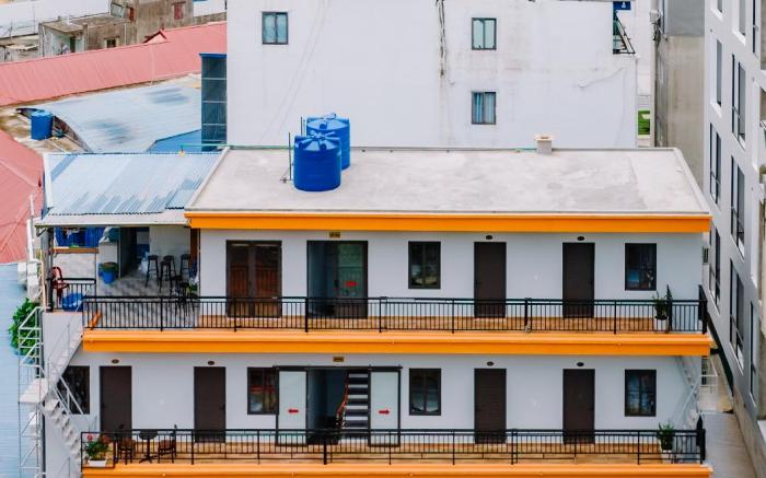 Napoli Hostel Cat Ba