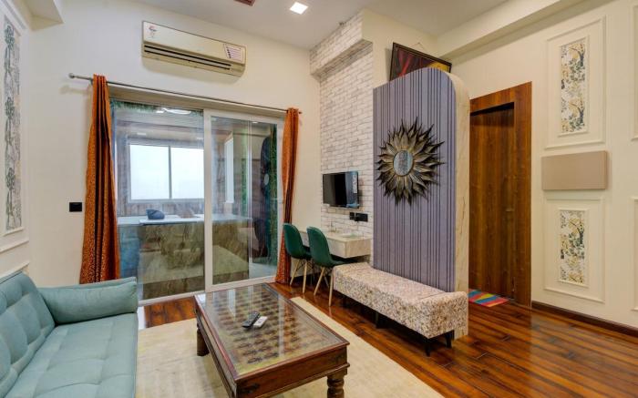 1Bhk flat in Noida with Pvt. jacuzzi| 29th Floor